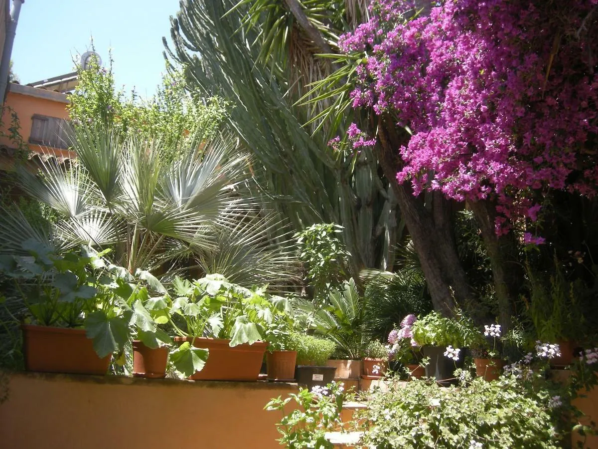 Via Dei Gerani B&B Sìnnai Italia