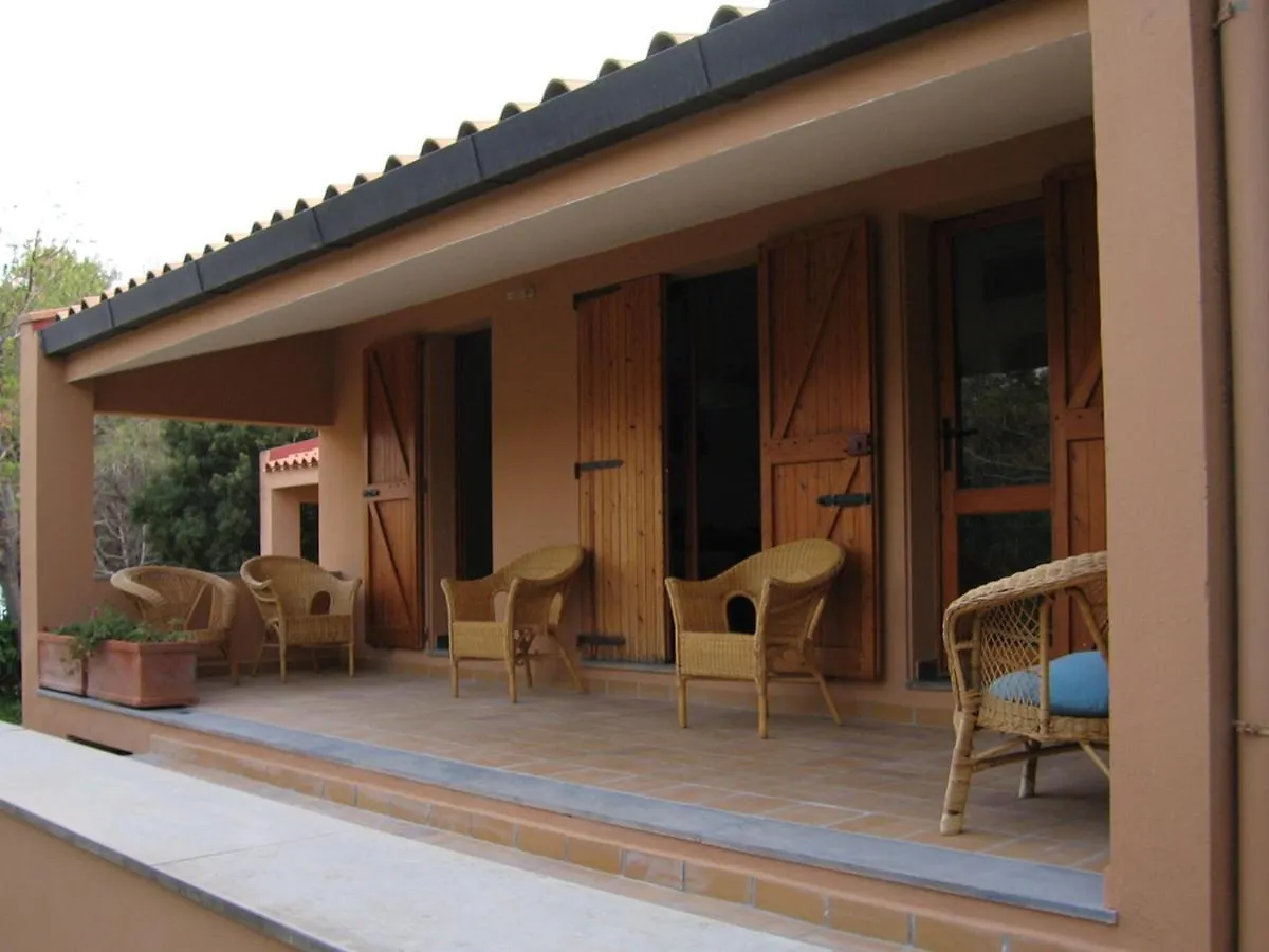 Via Dei Gerani B&B Sìnnai 住宿加早餐酒店